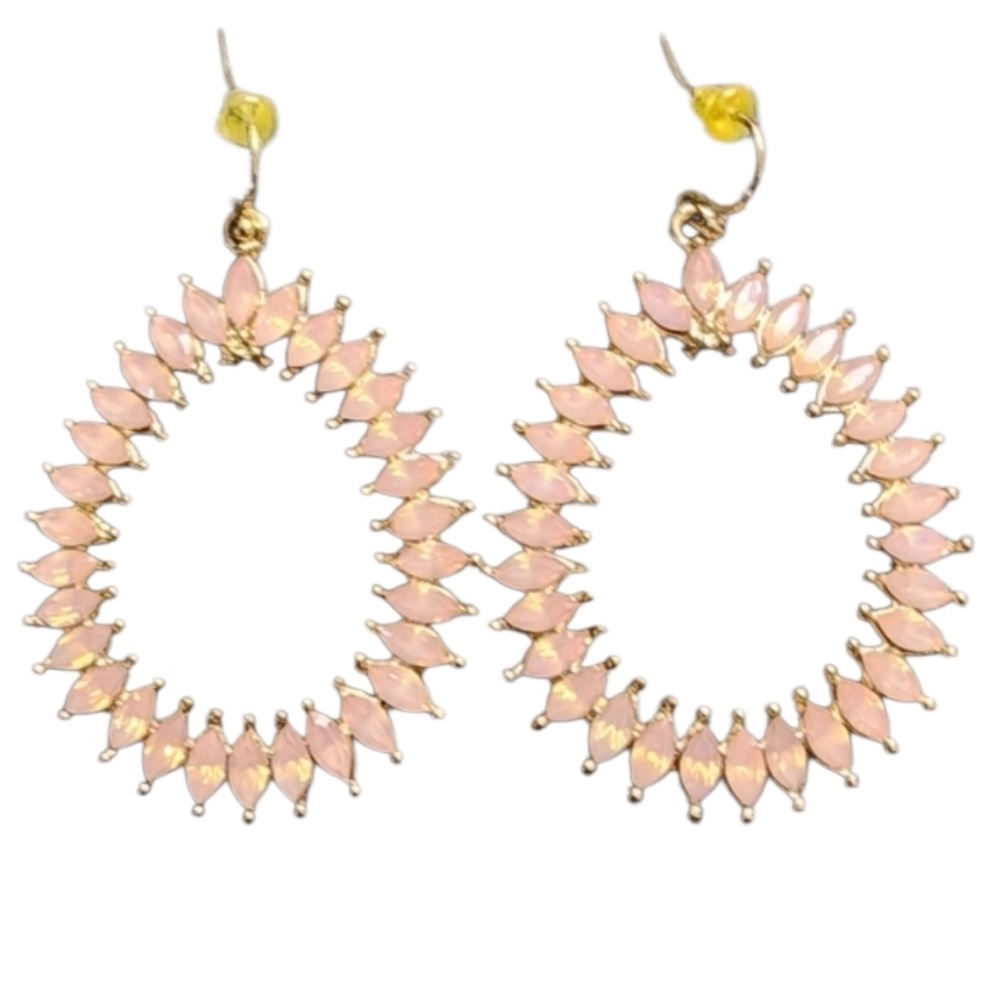 Elegant Peach and Gold Teardrop Earrings